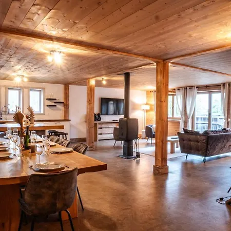 Semesterbostad Demi-chalet En Plein Coeur De - Gabi *